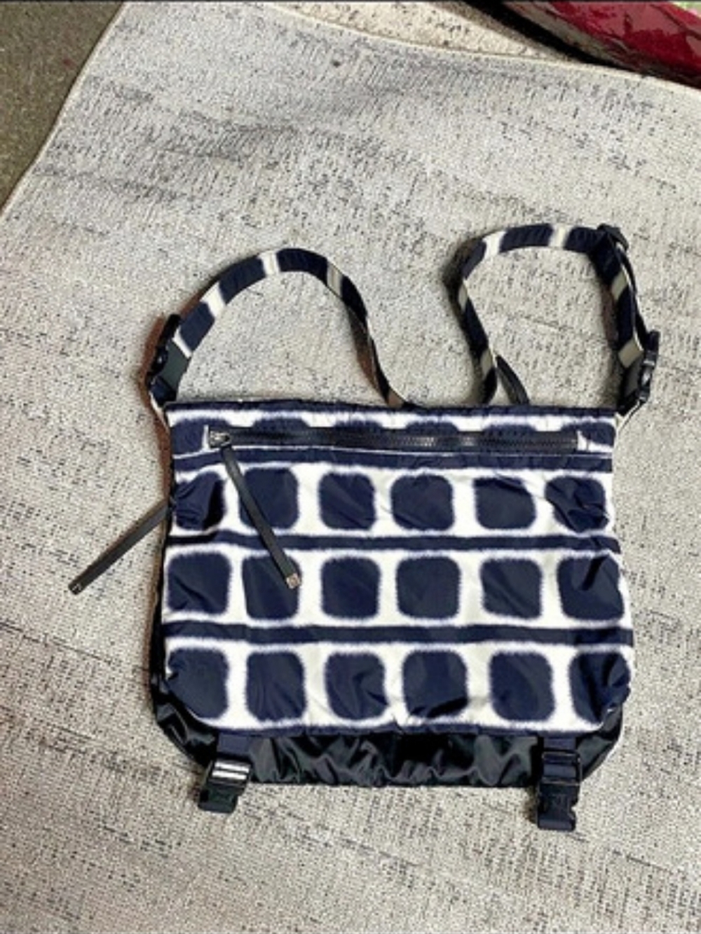 Chanel Sport Ligne Tie-Dye Messenger Bag in Black & White Reversible W/COA - Picture 5 of 14